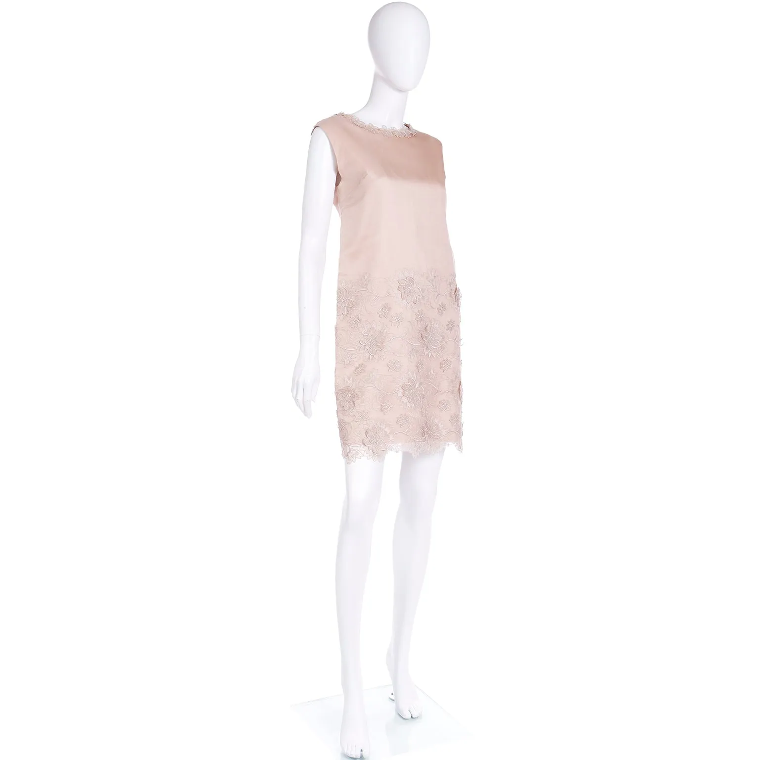 1960s Sleeveless Shift Dress W Organza Floral Applique