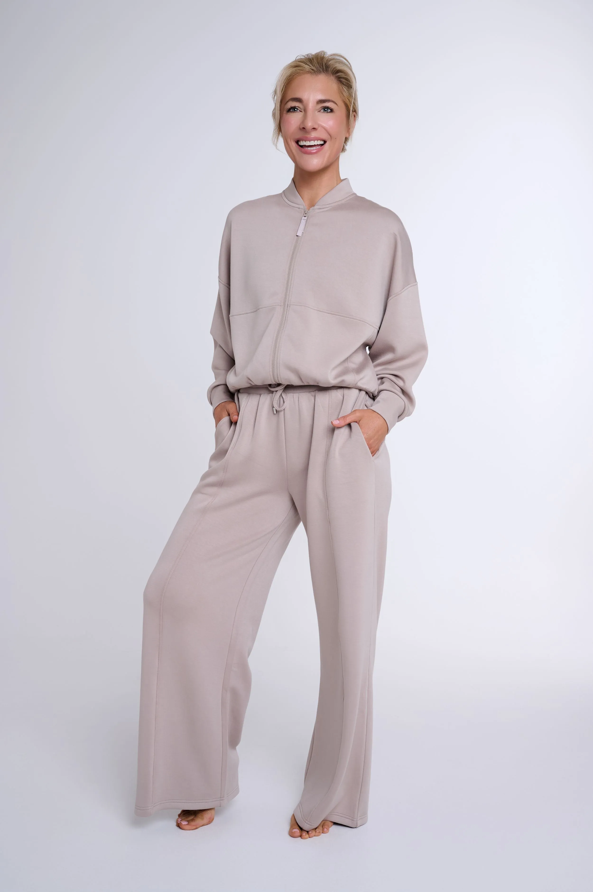 Flow Scuba Wide Legged pant