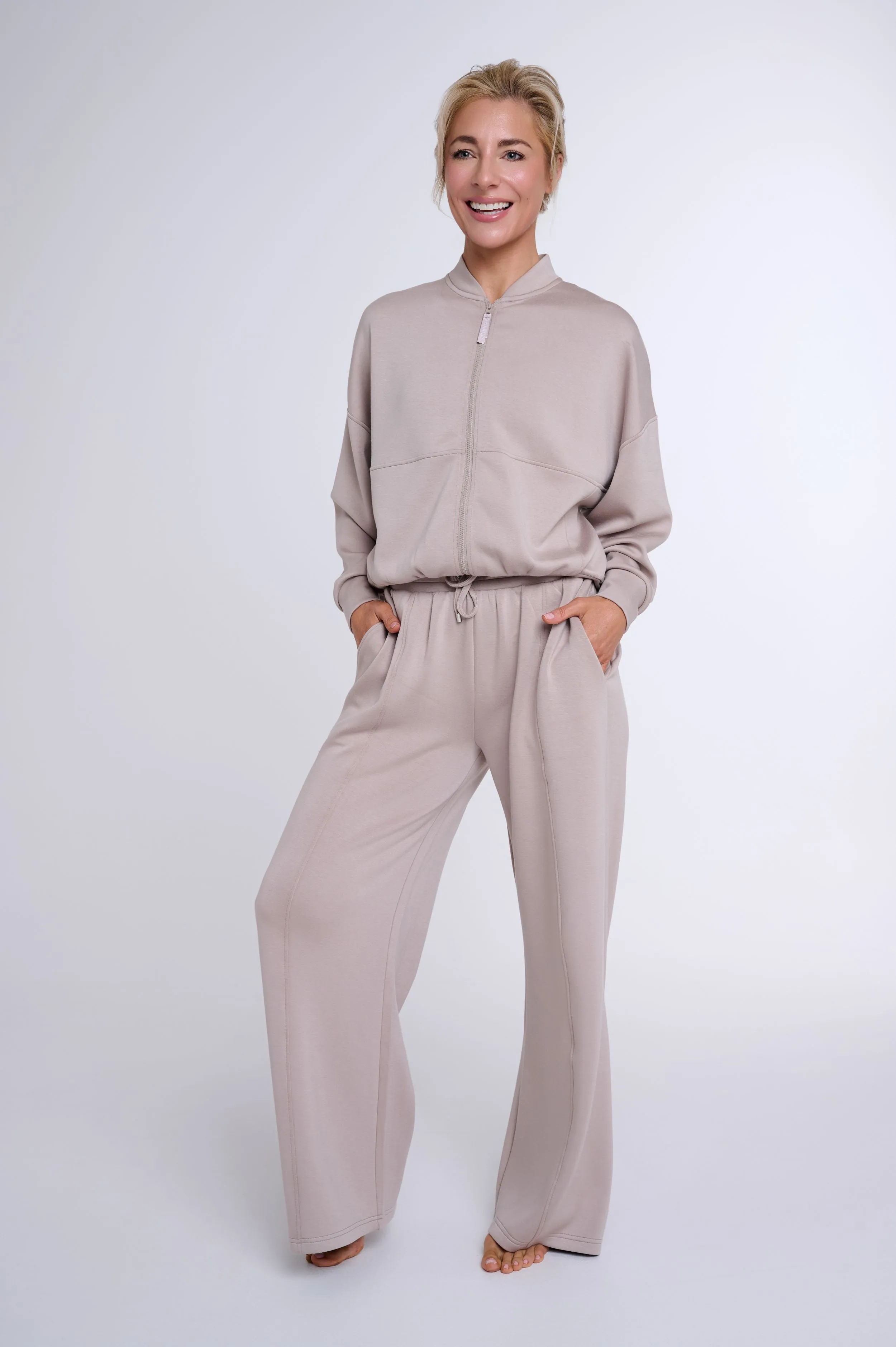 Flow Scuba Wide Legged pant