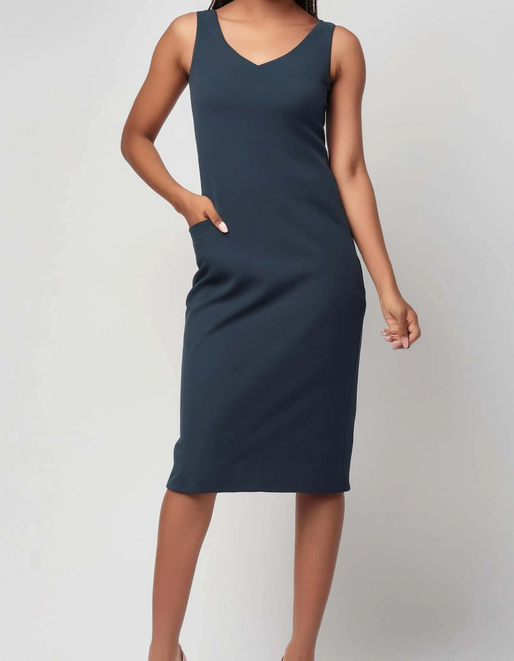 Navy Sleeveless Shift Dresses