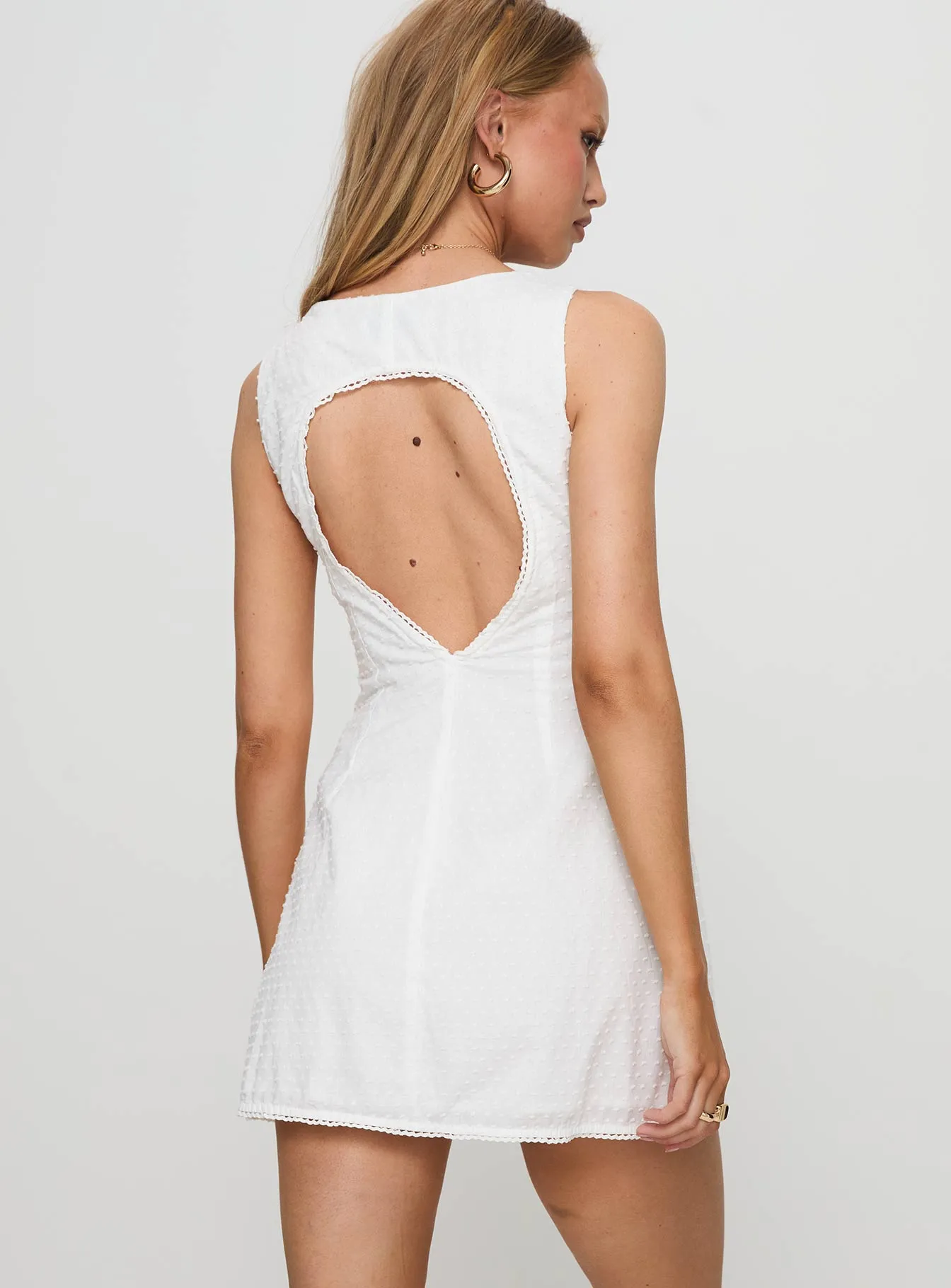 Susanne Keyhole Shift Mini Dress White